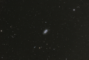 NGC4725