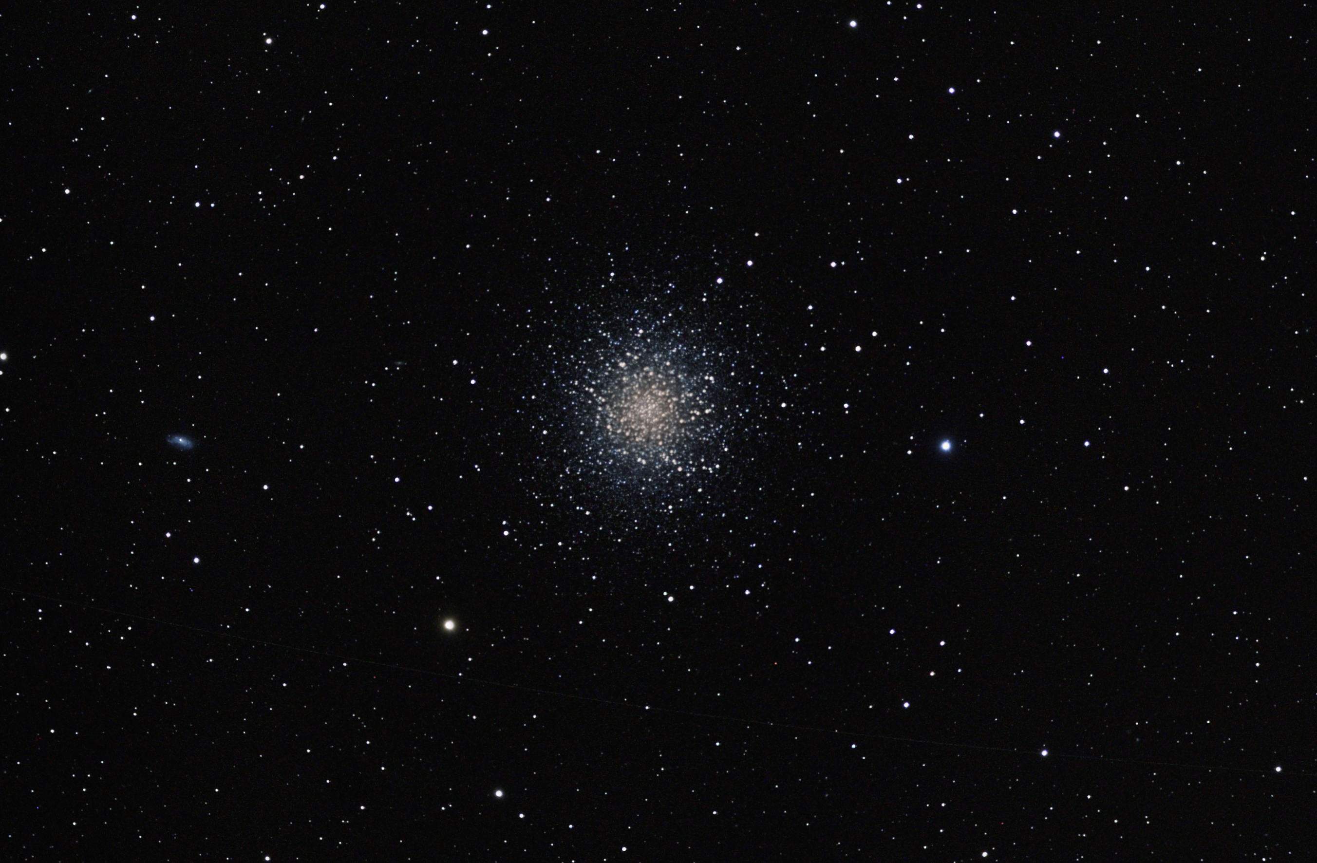 M13 Widefield